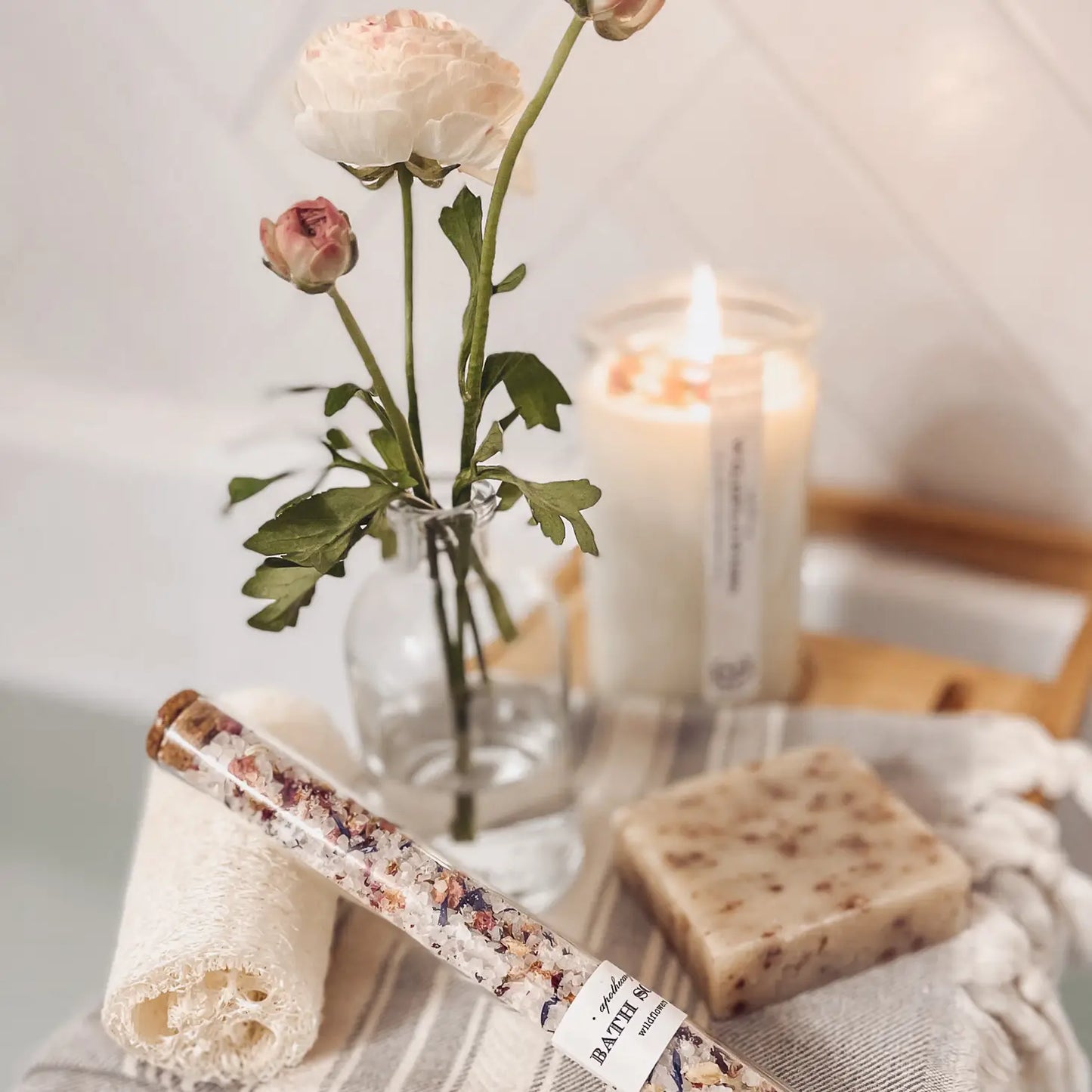 WILDFLOWERS BATH SOAK | TUBE